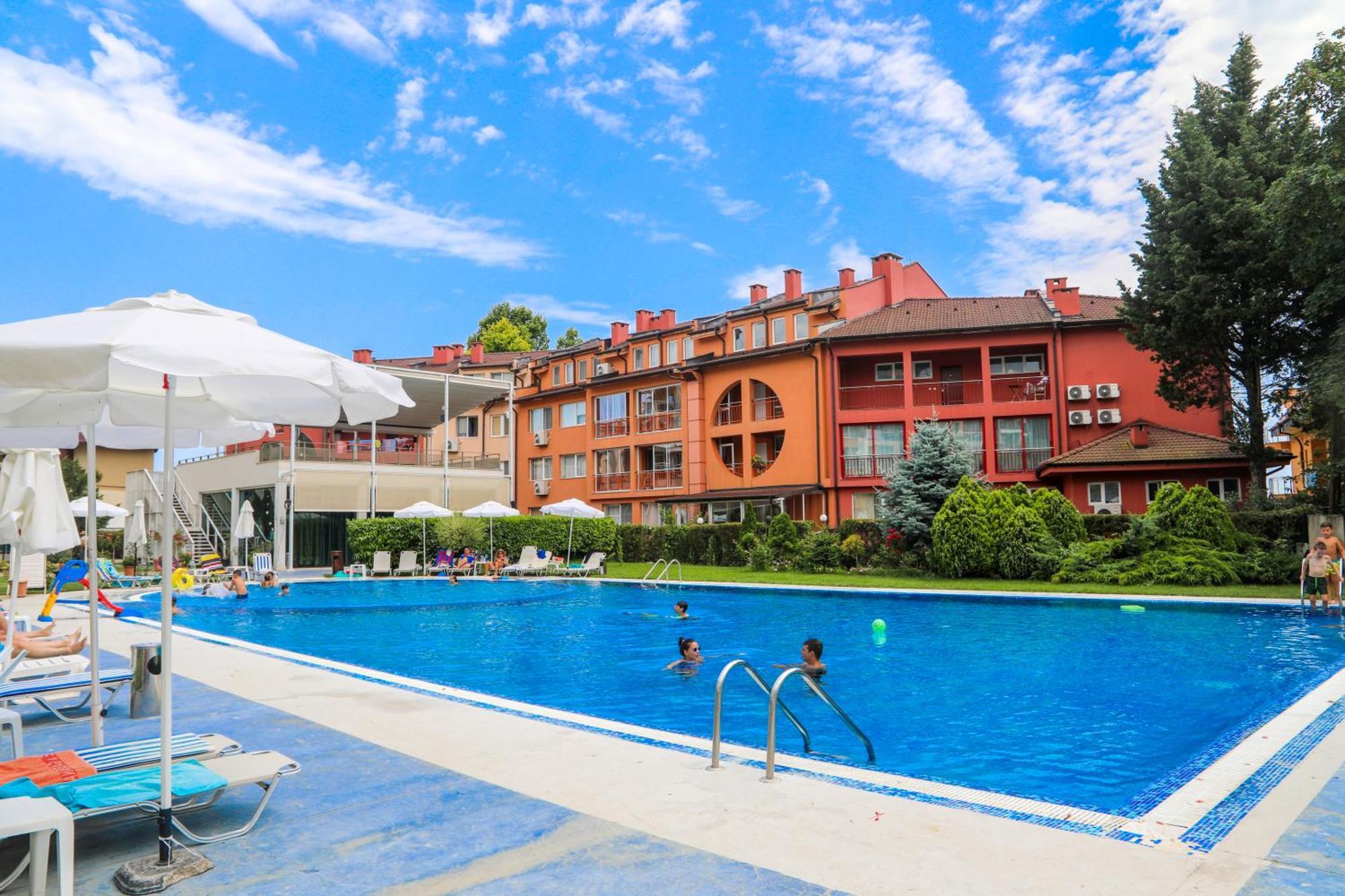 Luxury First Line Apartment With Pool By The Sea Nesebar Eksteriør bilde