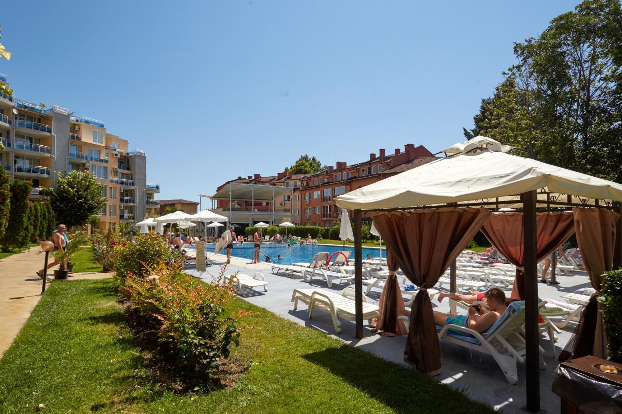 Luxury First Line Apartment With Pool By The Sea Nesebar Eksteriør bilde